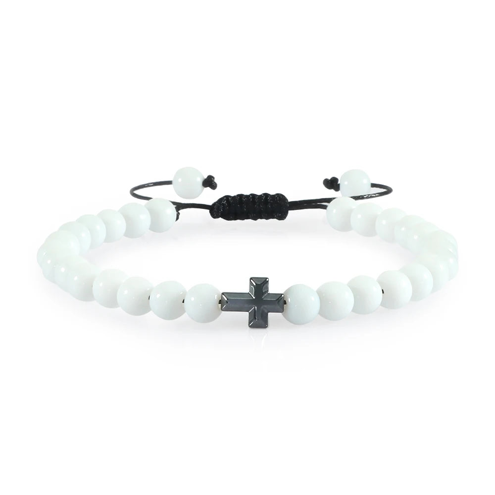 Verstellbares Perlenarmband mit Kreuz und geflochtener Kordel