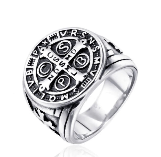 Anello con medaglia di San Benedetto