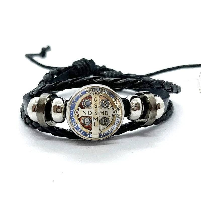 Benediktusmedaillen-Armband mit schwarzen geflochtenen Bändern