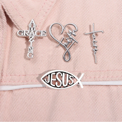 Broche de fe cristiana en cuatro diseños color plata