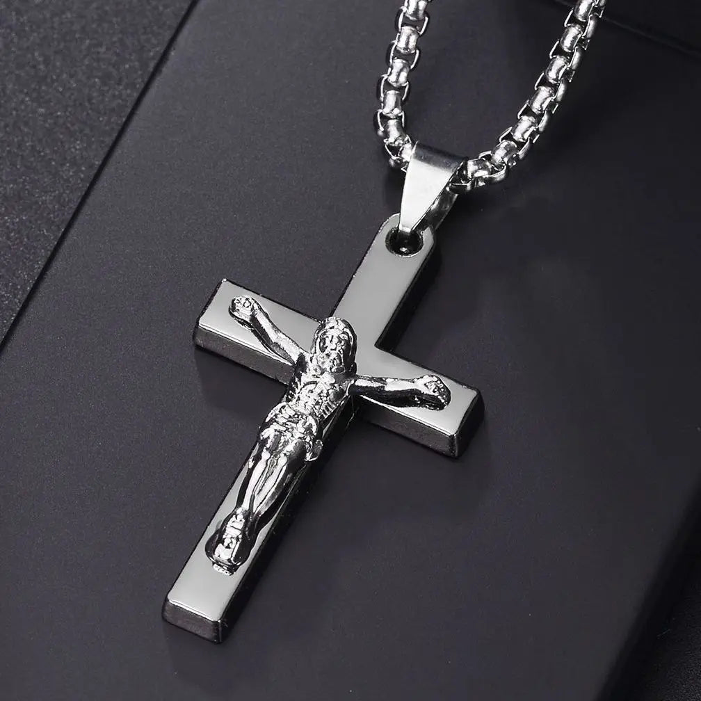 Halskette mit christlichem Kreuzanhänger aus Edelstahl
