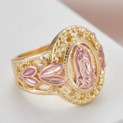 Anillo de la Virgen María con detalles decorativos