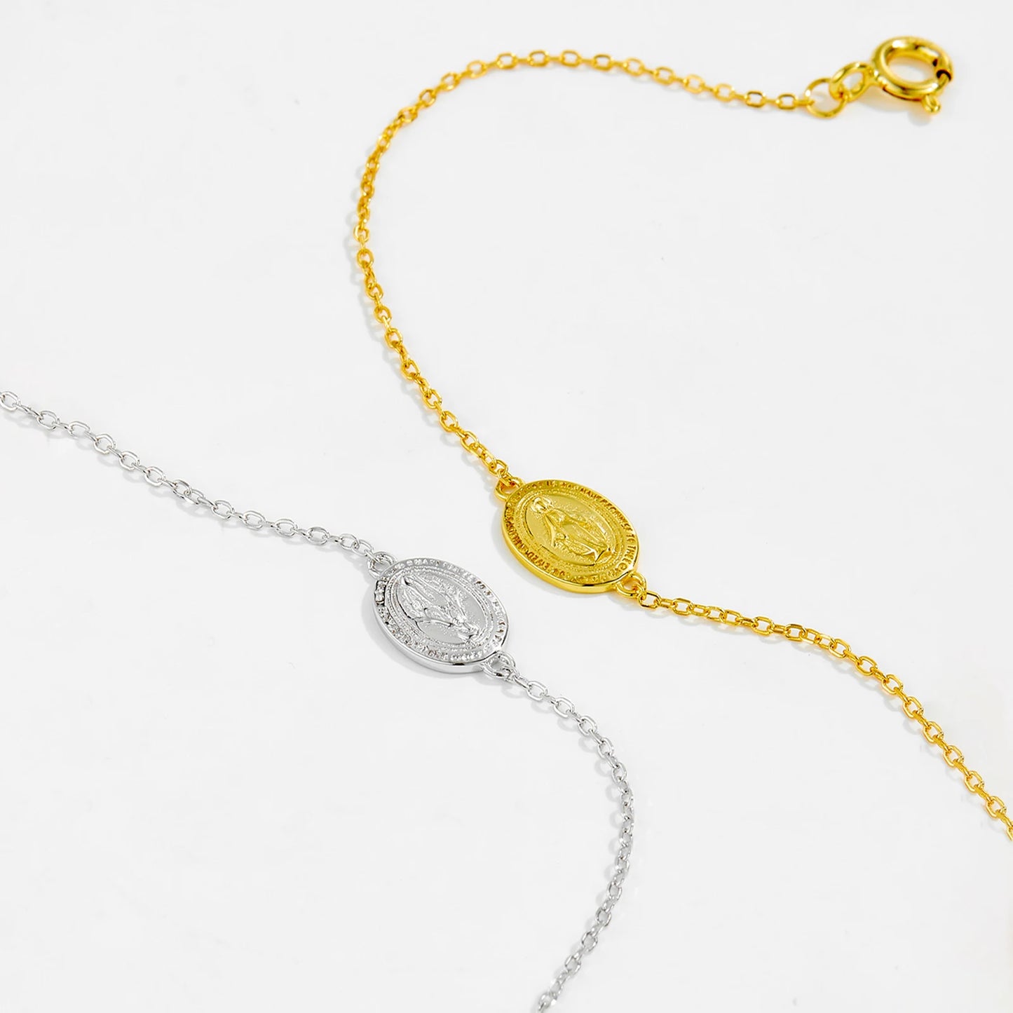 Pulseira de corrente com pingente da Virgem Maria