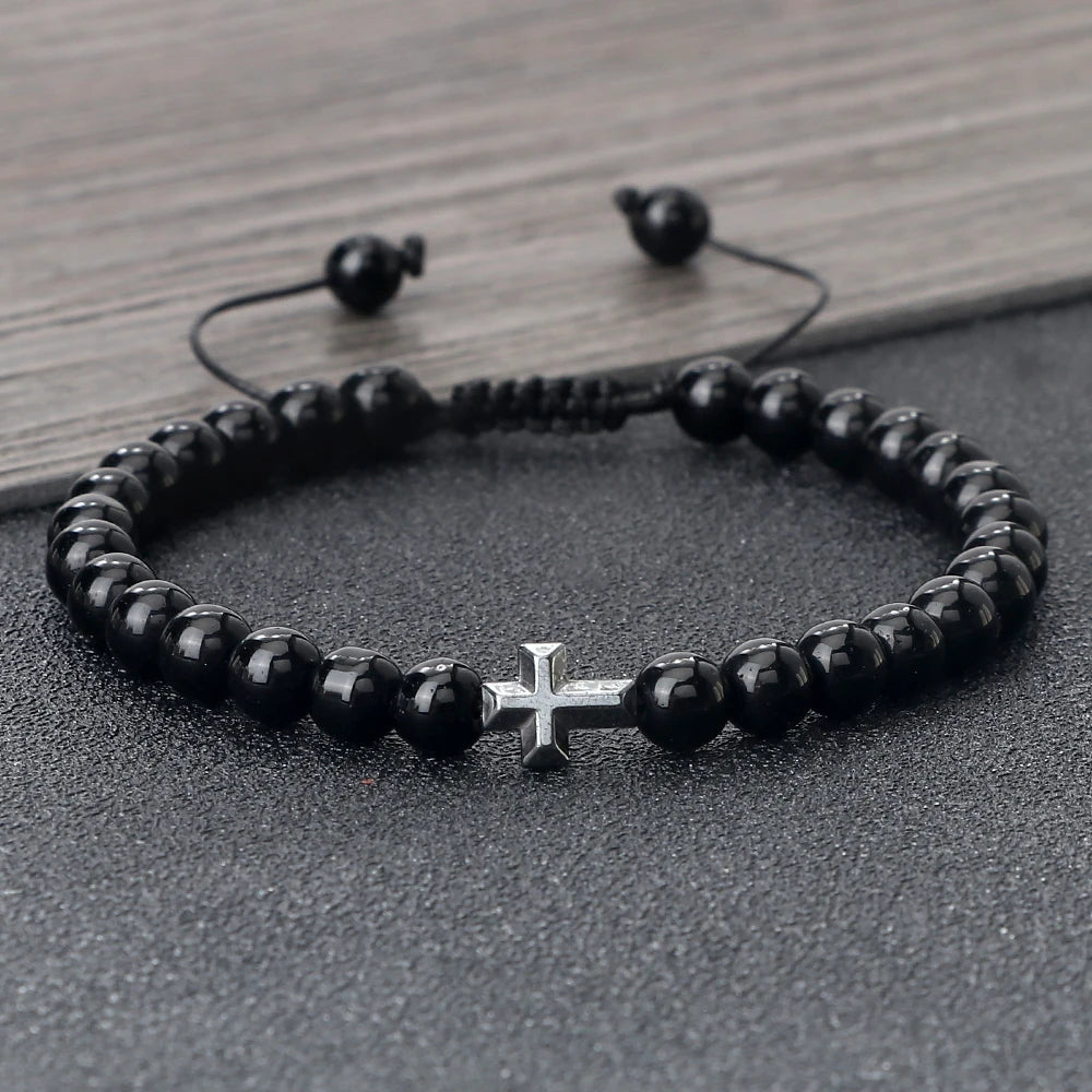 Verstellbares Perlenarmband mit Kreuz und geflochtener Kordel