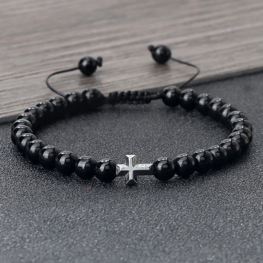 Pulseira ajustável de contas com cruz e cordão trançado